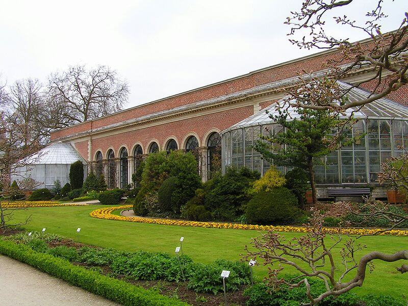 Orangerie Kruidtuin in Leuven, Belgium (Image by Athenchen)